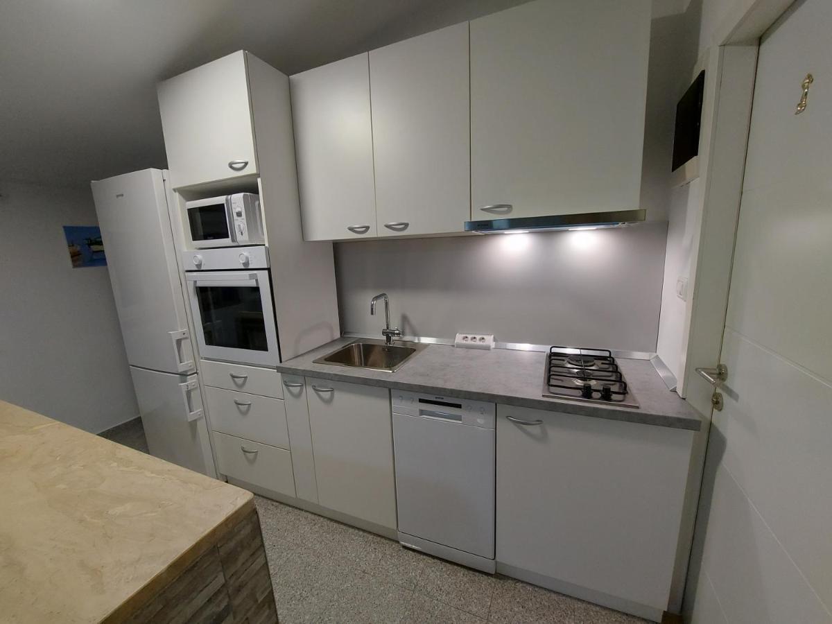 Apartman Ana Stinjan Exterior photo