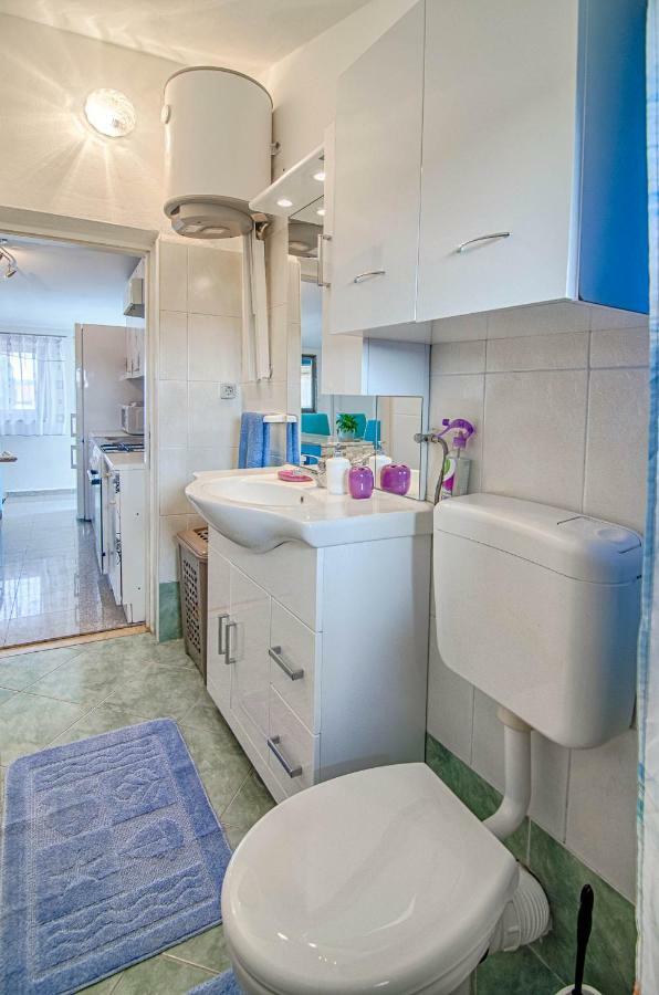 Apartman Ana Stinjan Exterior photo